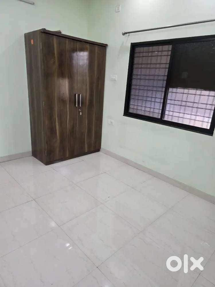 2BHK SEMIFURNISHED FLAT FOR RENT