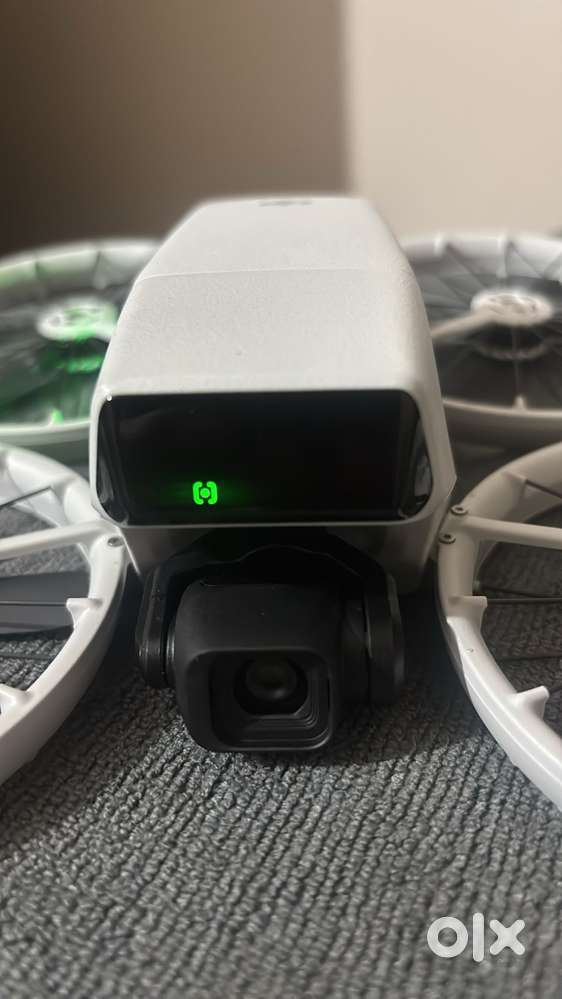 DJI FLIP DRONE COMBO PACK