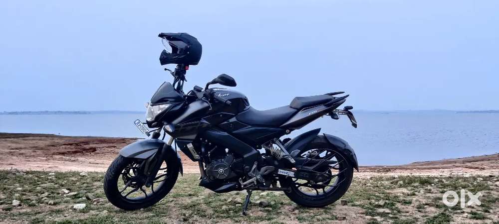 Pulsar NS200 Single Channel ABS with excellent condition.