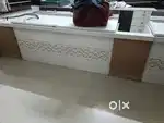 Showroom counters korean with uper glass