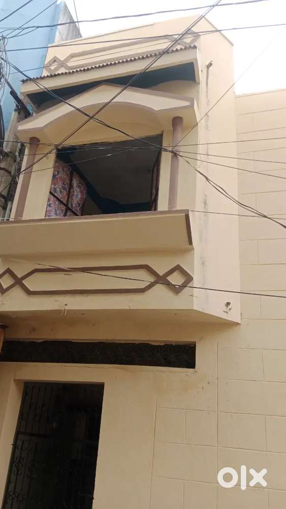 House for sale g+1 old old construction  rakshapuram