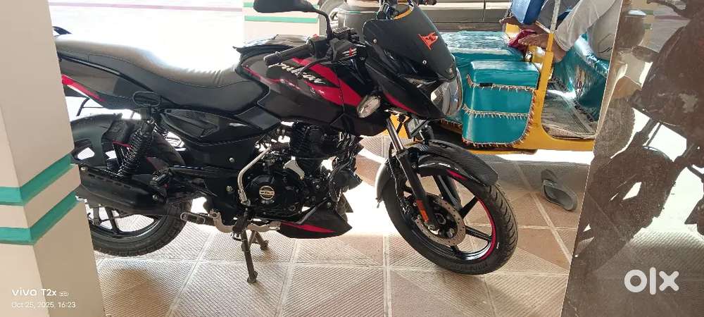 Bajaj palsar