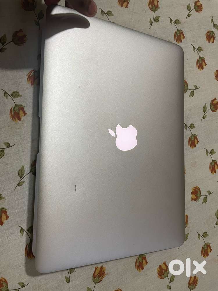 Apple Macbook Air