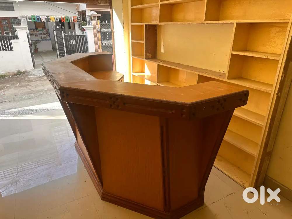 Beautifully made pure teakwood, Large and Heavy Office Counter