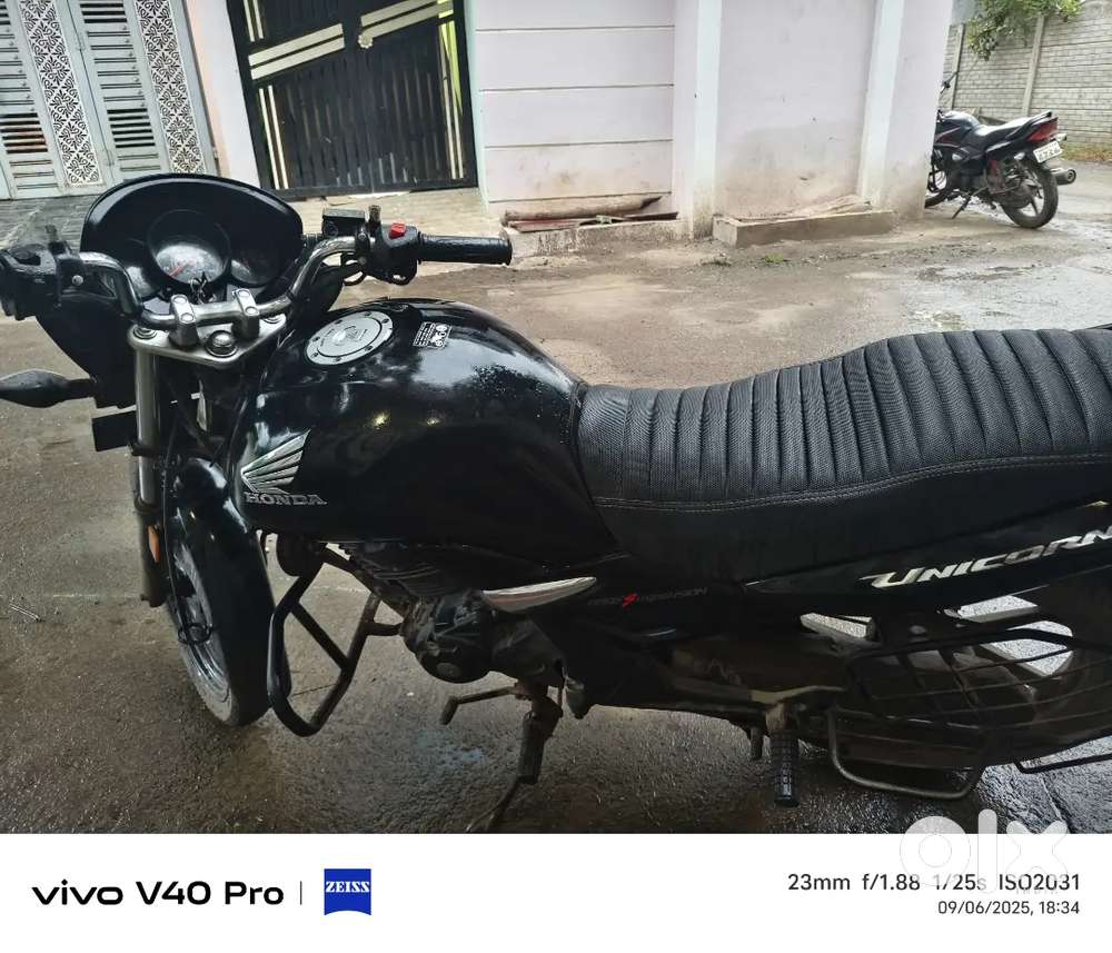 Well maintained 2021 feb model bs6