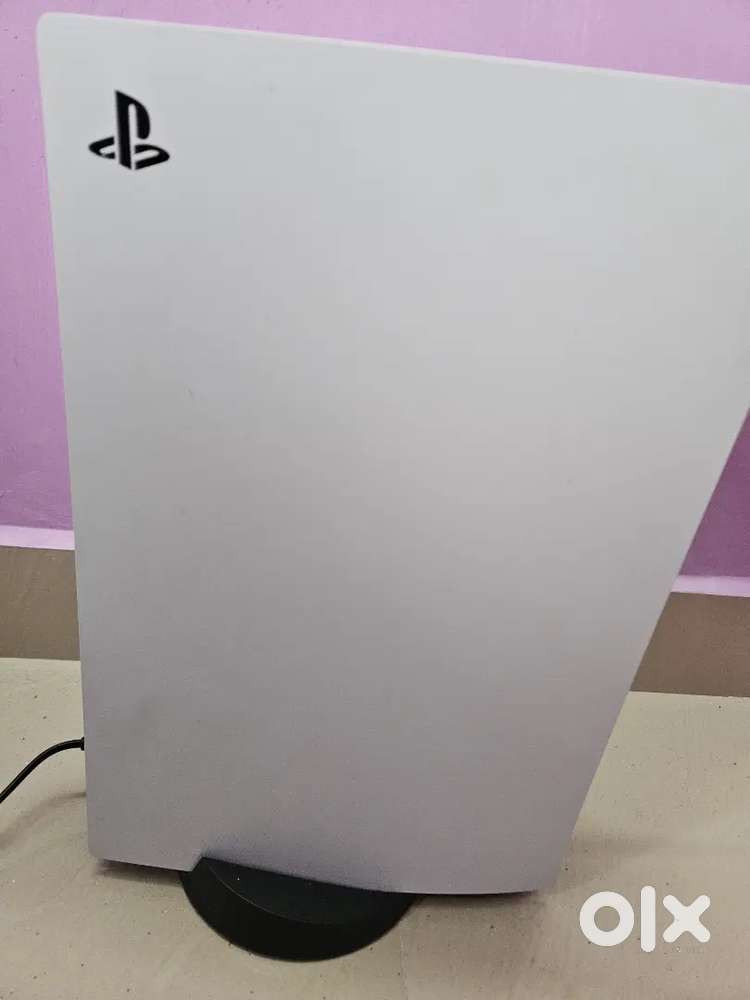 PS5 Disk edition with PS DELUXE