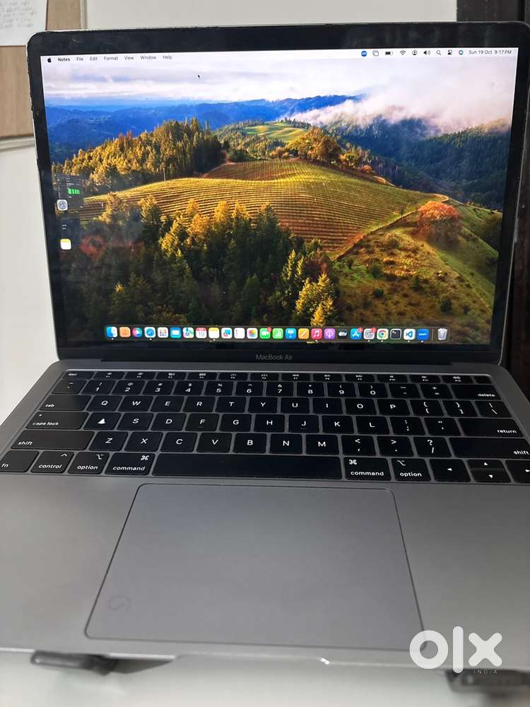 MacBook Air Retina 13-inch (2018) i5  8GB RAM  Good Battery Health