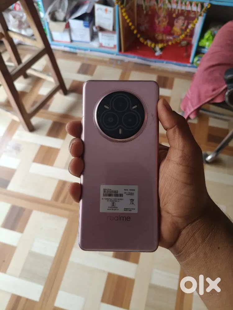 6000mh bettry and 8GB 128