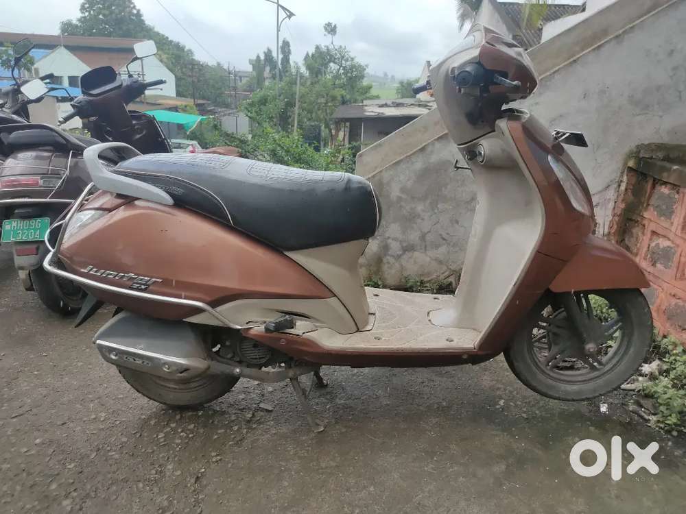 Single hand use scooter,all functions are running condition.