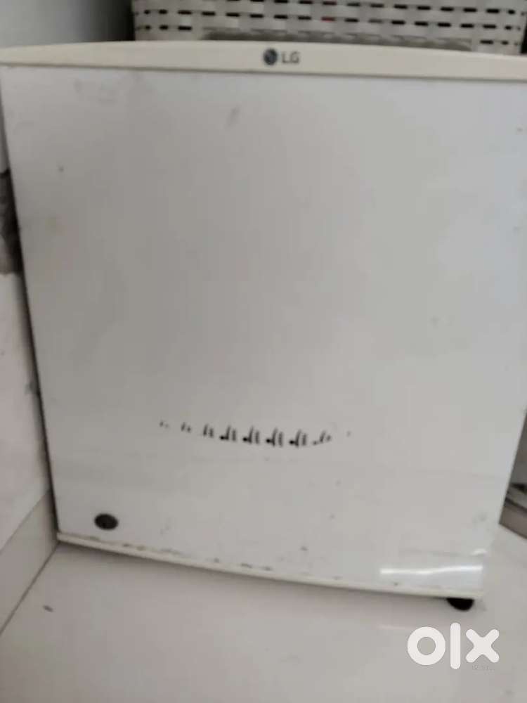 Mini fridge