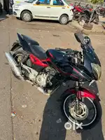 BAJAJ PULSAR 220 ( 2016 ) IN GOOD CONDITION