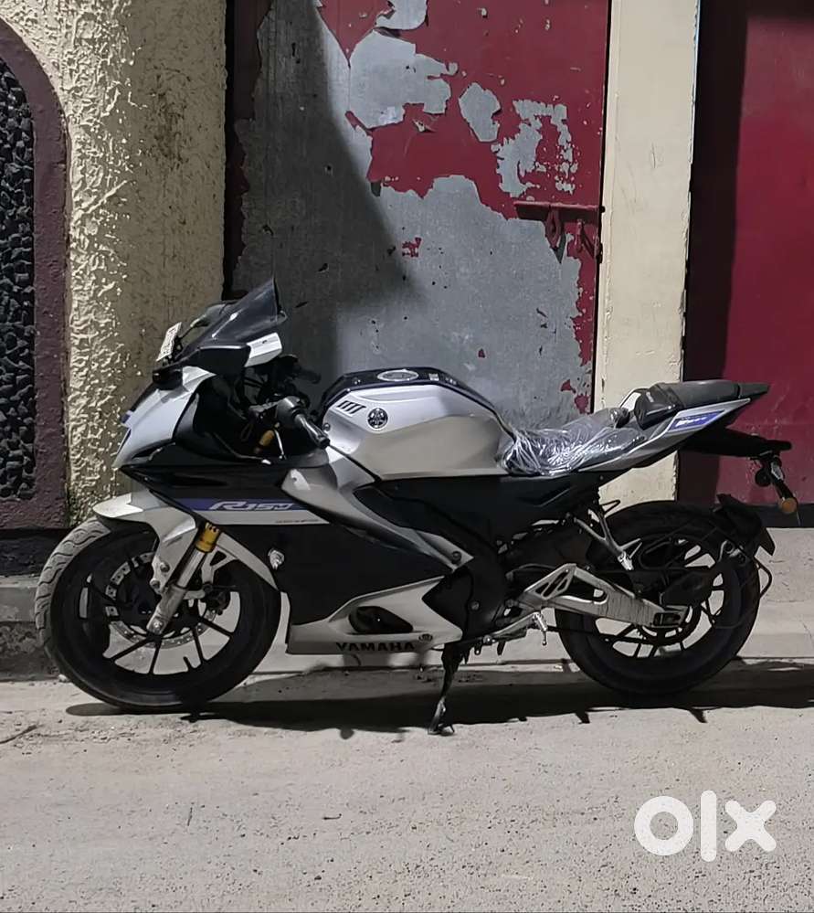 Yamaha R15m