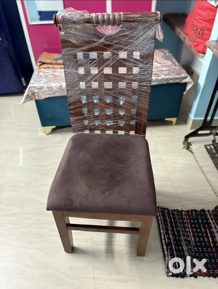 Dining table & chair