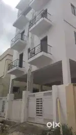 30.80 SELLER CAR PARKING 2BHK 5TH FLAT SALE KRISNHA MURTHY PURAM