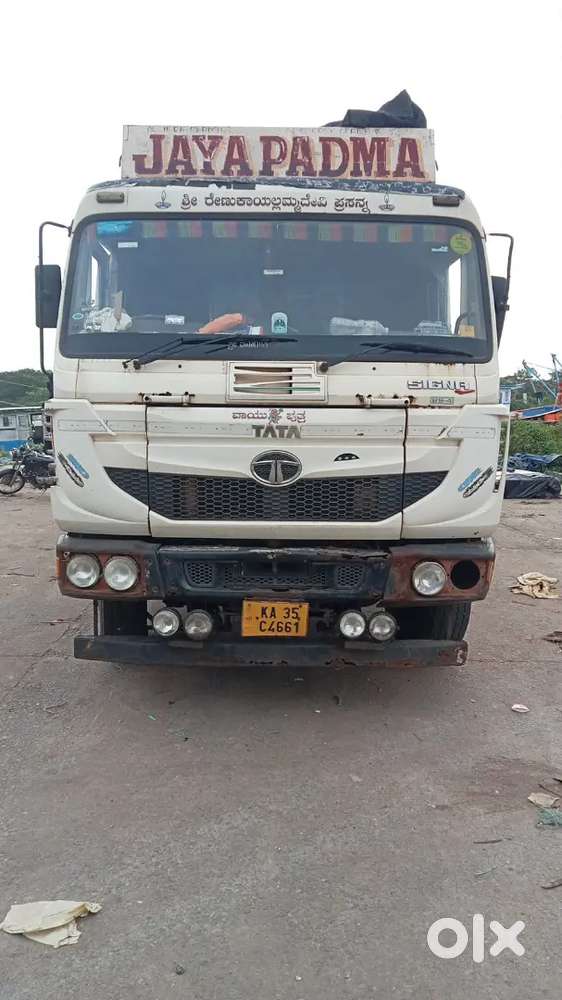 Tata Signa LPT4223 14 wheel truck KA35C4661