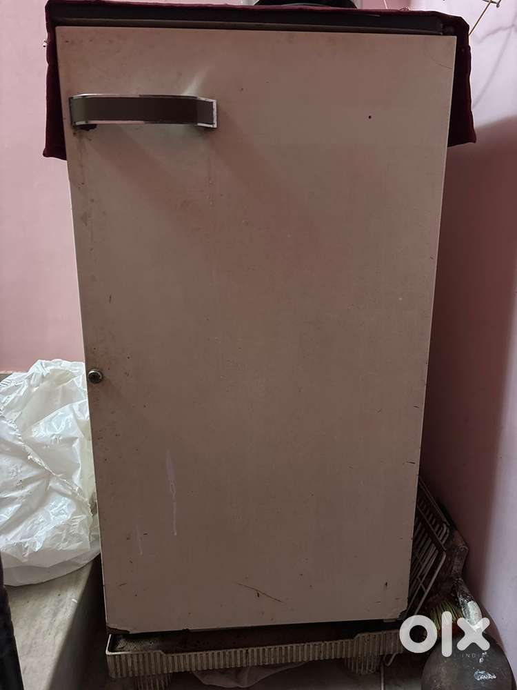 Fridge kelvinator
