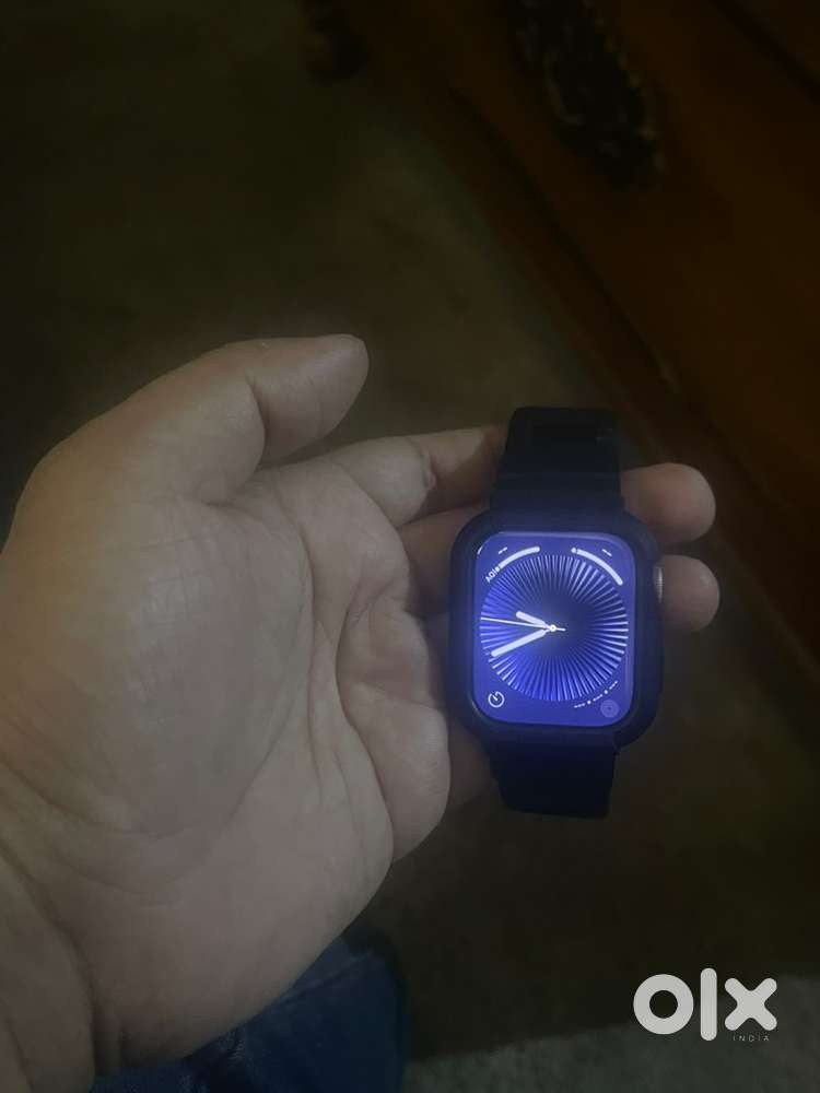 Series 7 Apple watch 45 mm(Alluminium body)