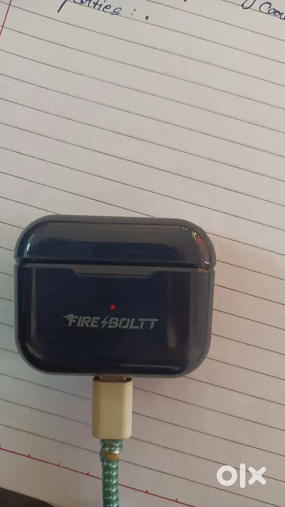 Earbuds fire Boltt