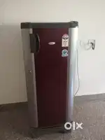 Fridge 4* Whirlpool Single door @only Rs 4000
