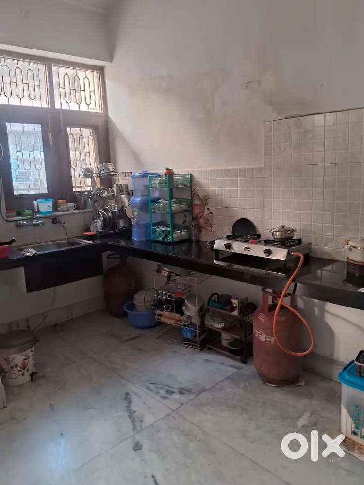 Two bedroom set first floor for vegitarian family pgase 4 Mohali