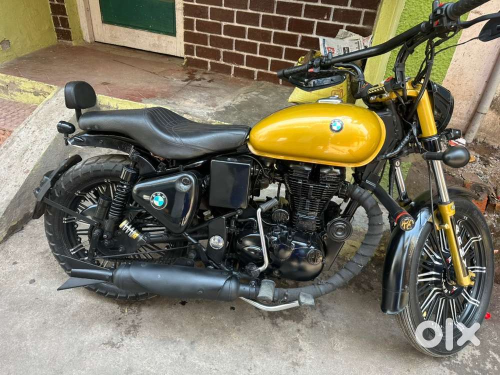 गाडी मस्त है कोई भी खराबी नही है दोनो टायर नया है