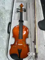 Kaps violin with bow