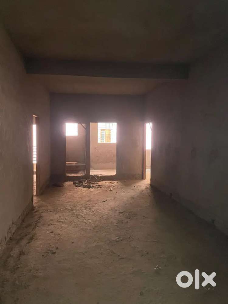 2bhk ownership flat for sale in picnic garden no loan