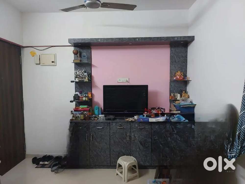 For Rent 1 BHK flat semi furnished Rent 55 k deposit 3 month Rent nego