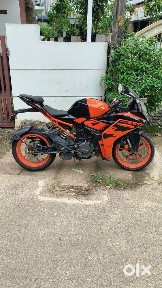 KTM RC 200 PERFECT CONDITION