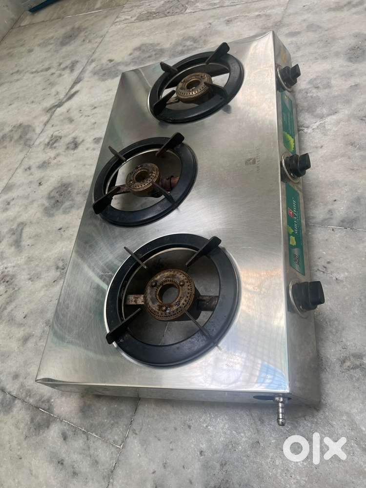 Surya Jyoti 3 burner gas stove