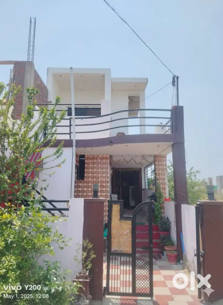House for sale  Ready to move possession