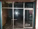 Alluminium glass
