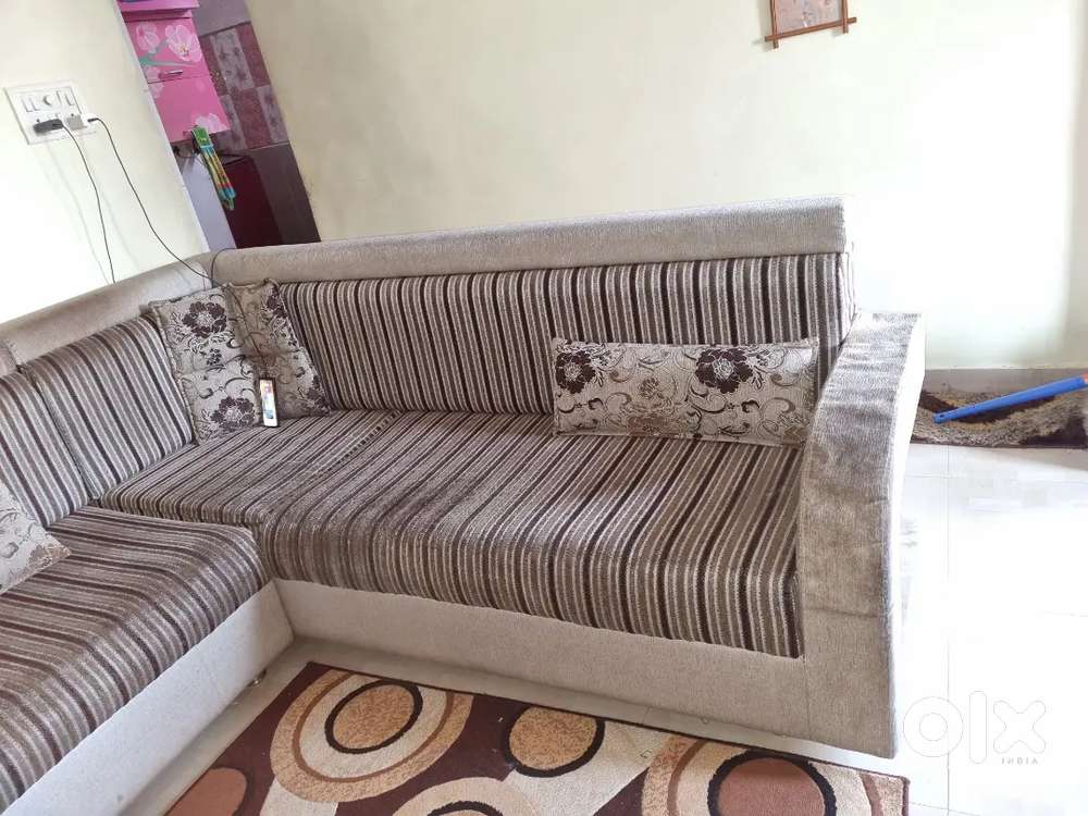STYLISH SOFA SET THAT LOOK FABULOUS