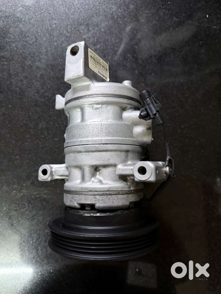 WAGONAR K SERIES CAR AC COMPRESSOR SUBROS GUARRENTED AND OEM.
