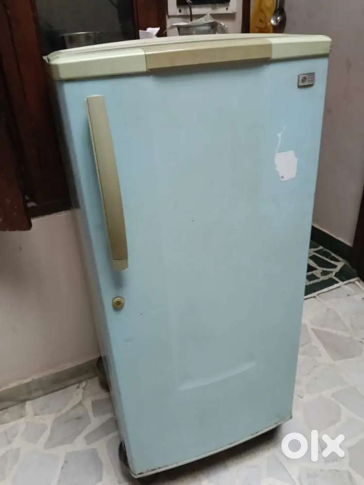 LG fridge Good Condition