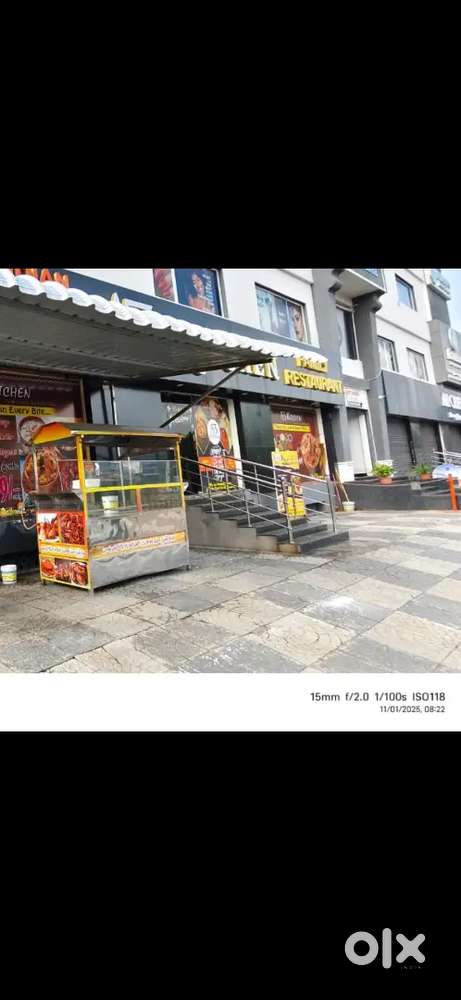 Speace available for tea and juice shop