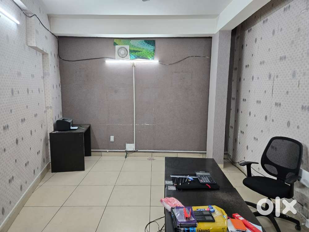 Commercial furnished office available on rent new palasiya indore