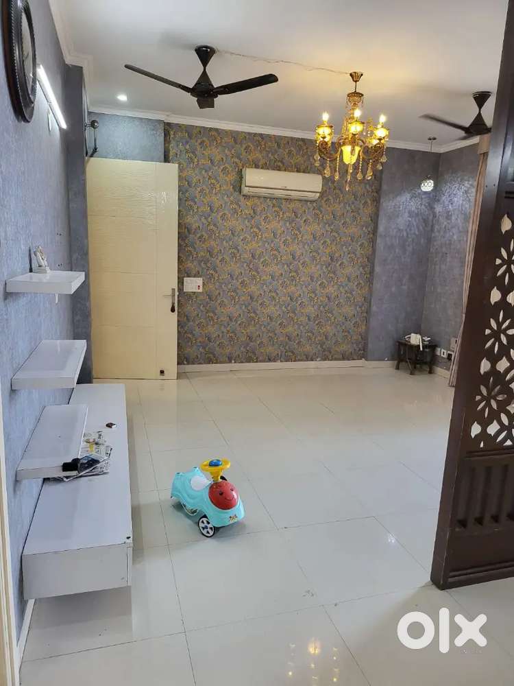 3+1 Semi Furnished flat on Chandigarh Ambala Highway Zirakpur