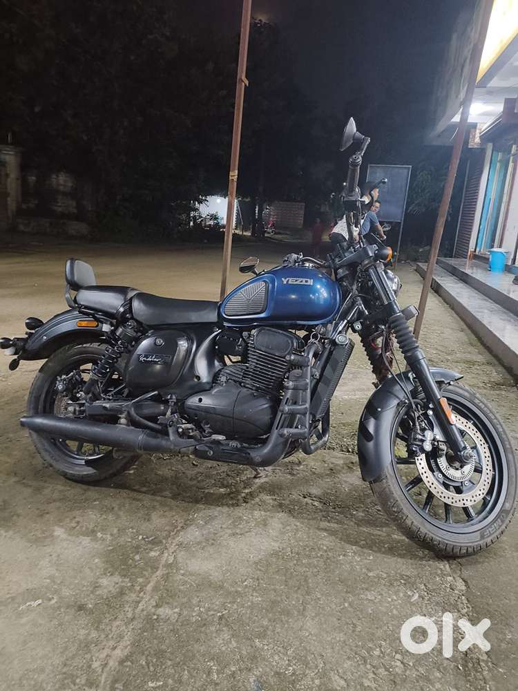Yezdi roadster 2022 model