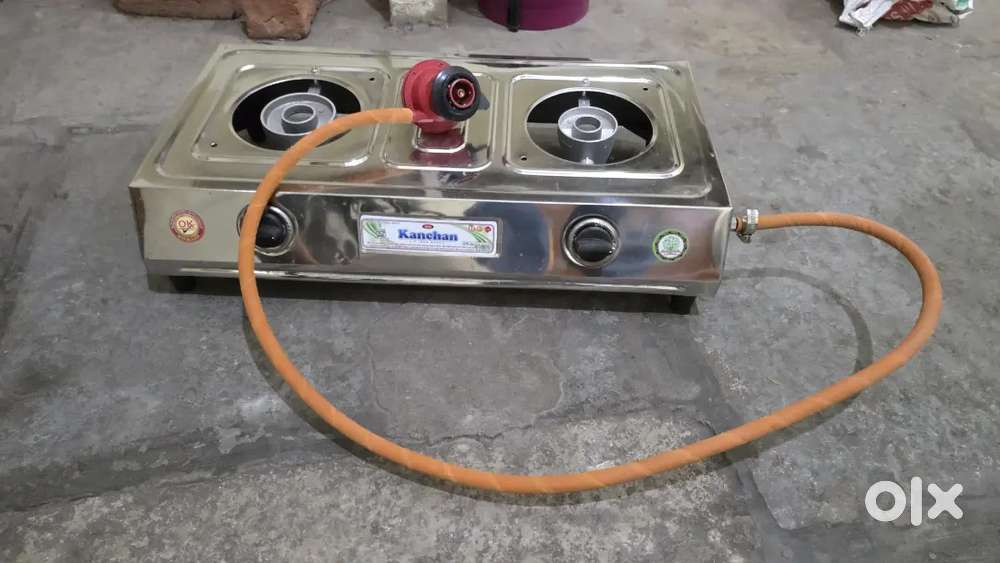 Tharmas, stove and dining table