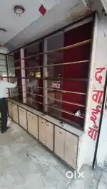 Shop available on rent
