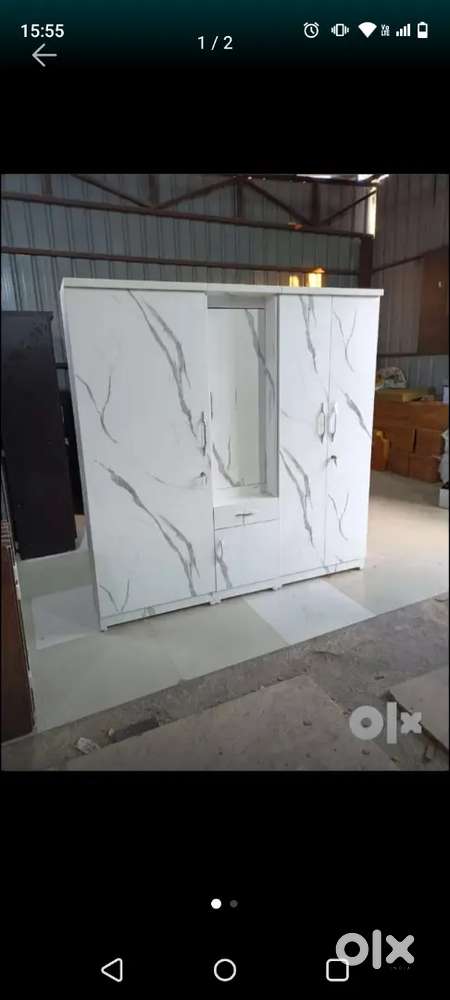 5 door wardrobe with shades and varieties
