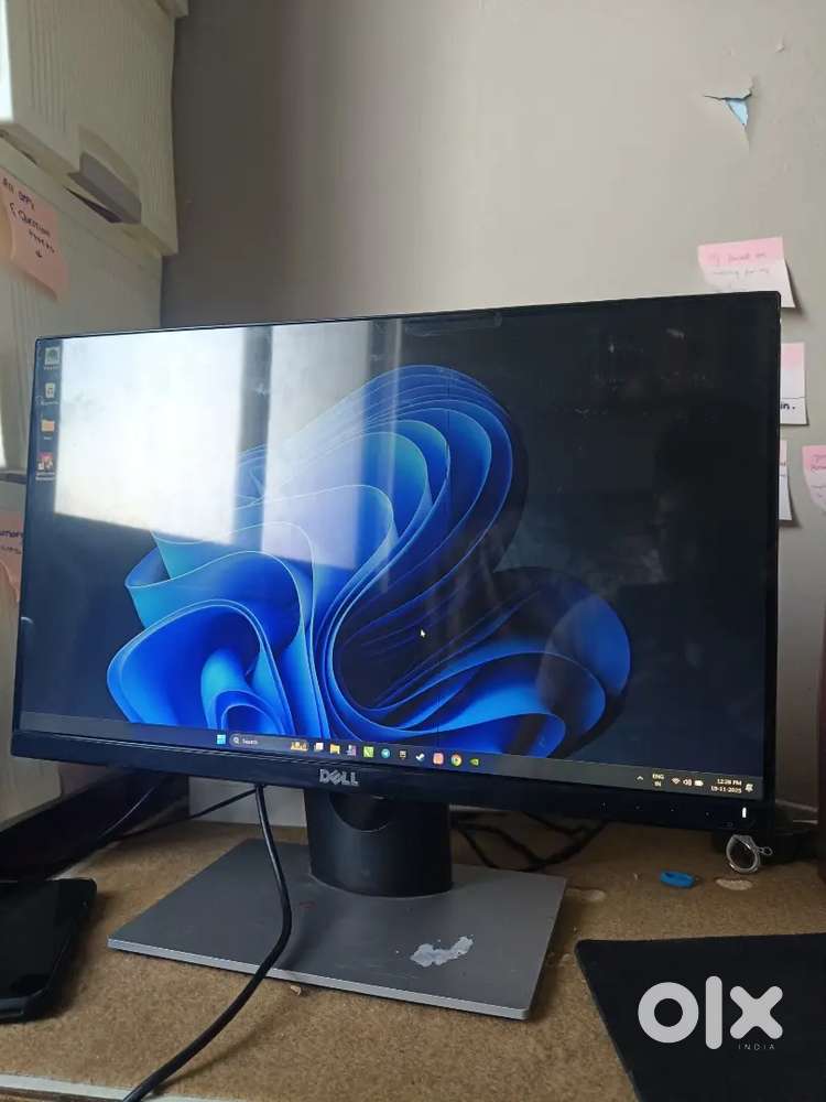 22inche Dell Monitor blazel less 60hz Refresh rate
