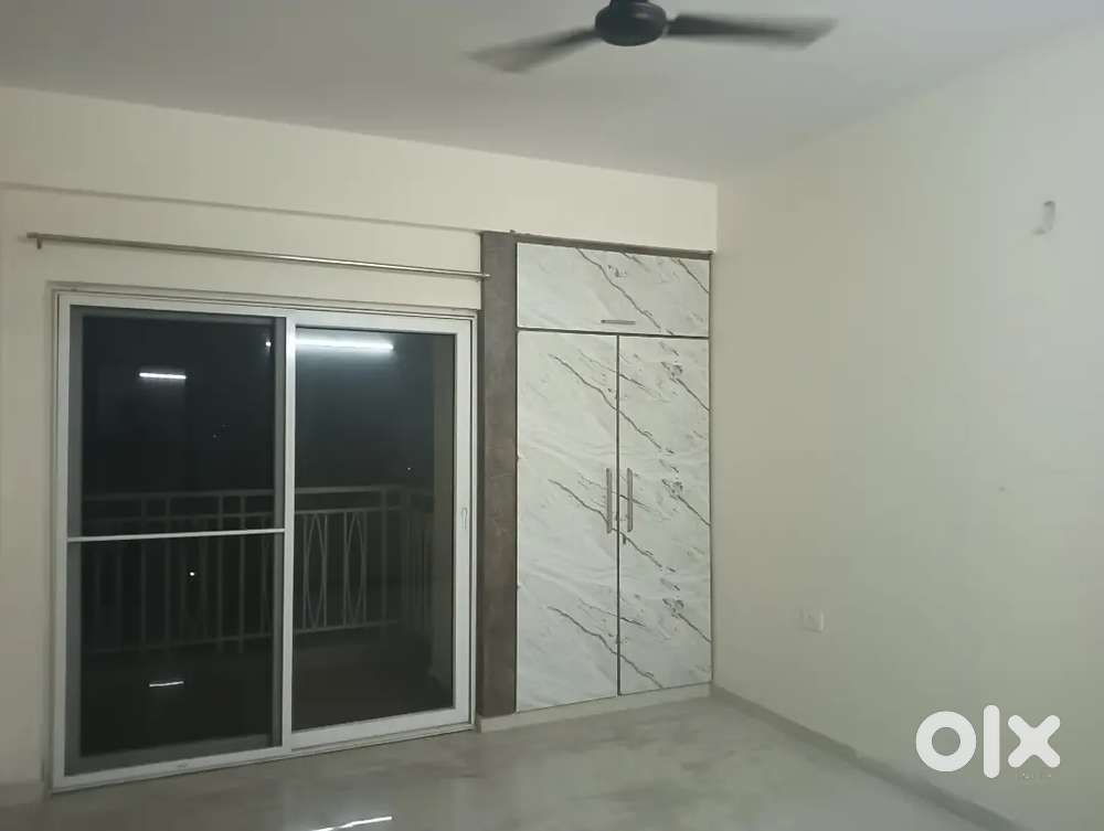 2 plus study Brand new flat available in Koyal Enclave Ghaziabad