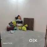 Room available on rent for girls rajapur gali no 21
