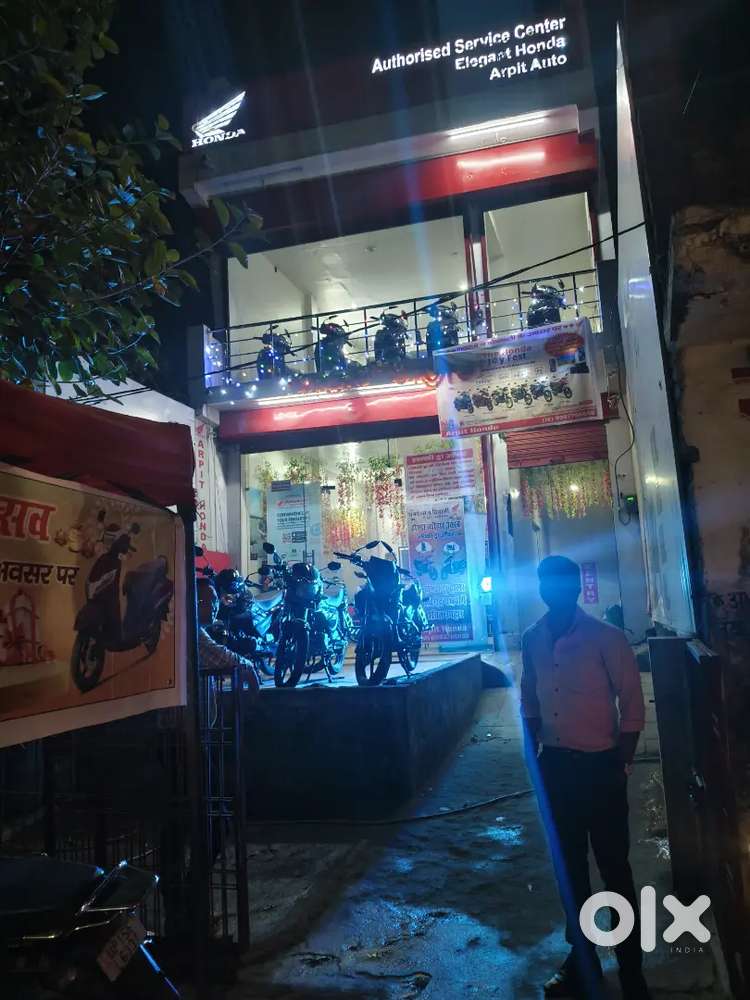 1. कुशल टूव्हीलर मैकेनिक

2. वाशिंग बॉय