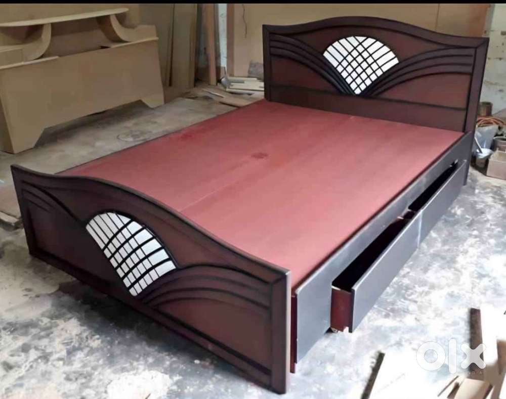 Band new bed Qeen size with storage bed best Pirce