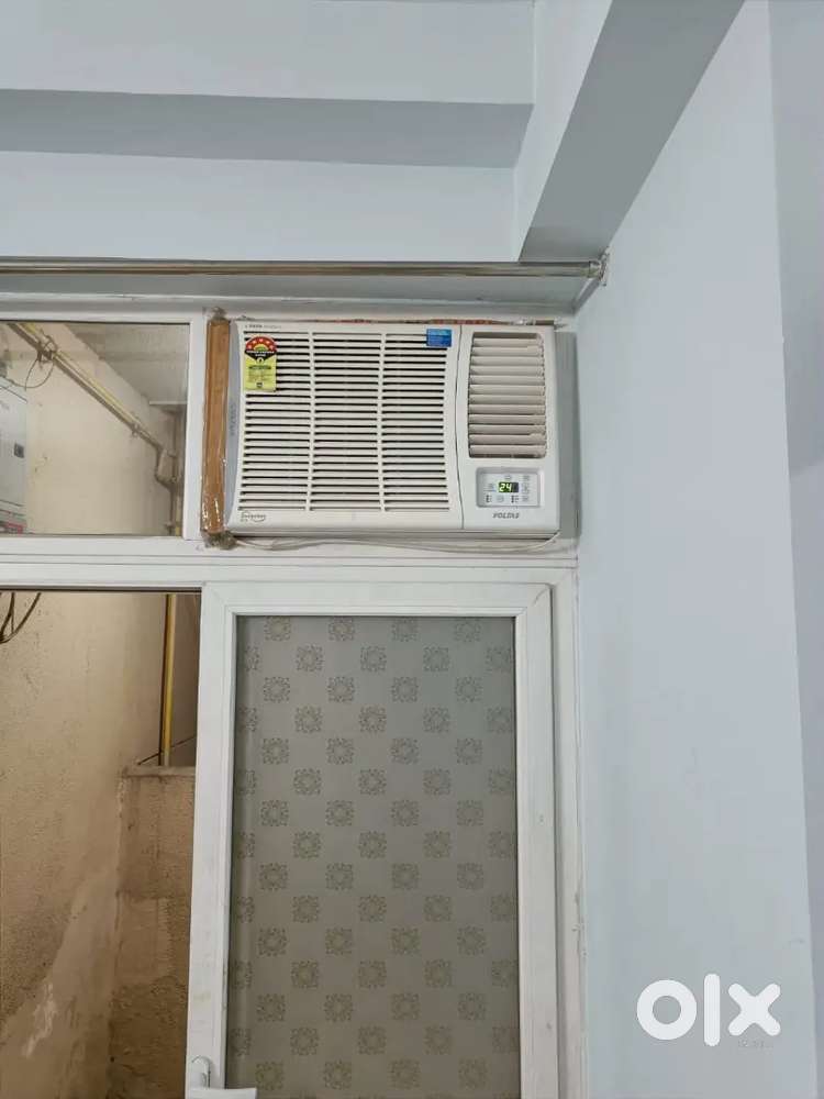 1.5 ton Voltas window AC
