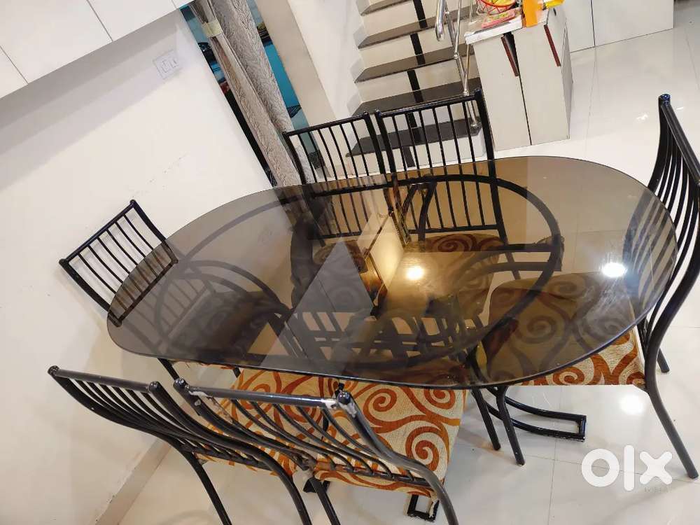 Dinning Table and chairs