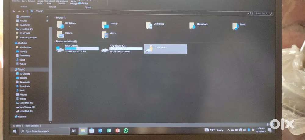 Dell inspiron 3500 i5 11th gen / 8gb ram  512 gb storage ssd